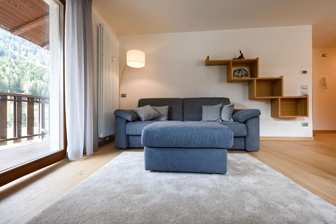 Casa Al Parco Deluxe Villa Canazei Exteriör bild